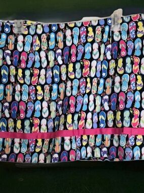 Bamboo Traders Multicolor Flip-Flop Print Skort with Pink Trim